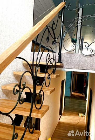 Лестница для загородного дома