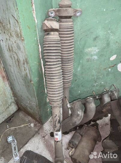 Стойка задняя Kia Rio 4