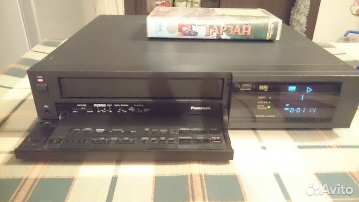 Видеомагнитофон Panasonic NV-J35EE
