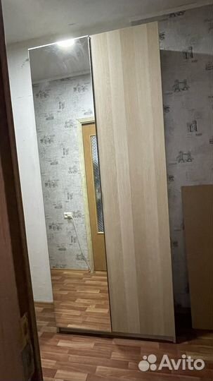 Шкаф IKEA (икеа) распашной с зеркалом бу