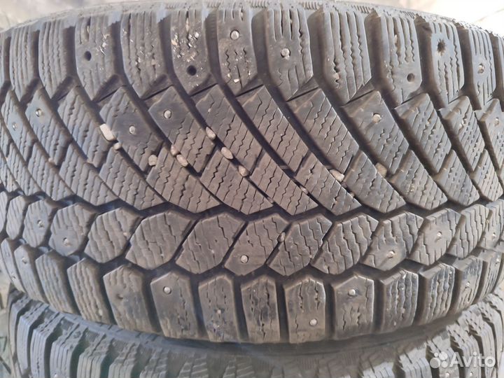 Gislaved Nord Frost 200 235/45 R17 97T