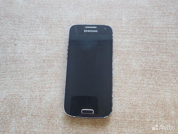 Телефон Samsung s4 mini