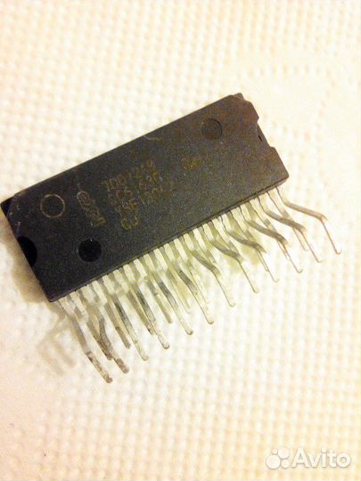 Радиодеталь микросхема чип 70072ав