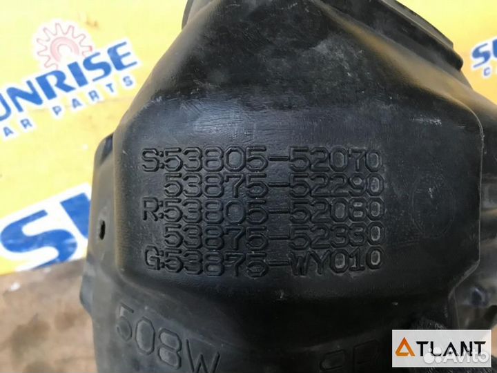 Подкрылок передний правый toyota vitz