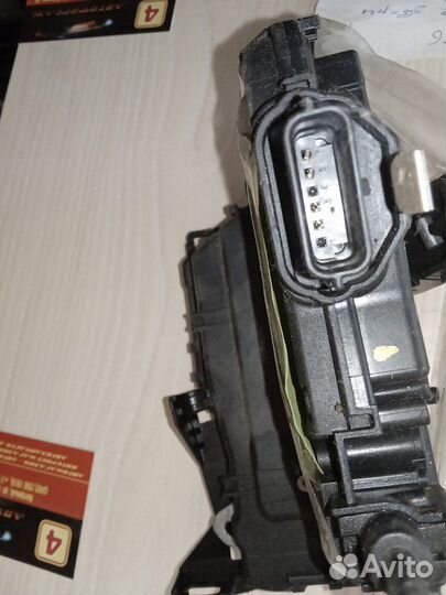 Замок двери LADA X-Ray 2016