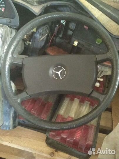 Запчасти на Мерседес 126,124