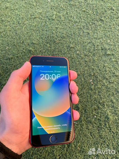 iPhone 8, 64 ГБ
