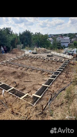 Бригада строителей