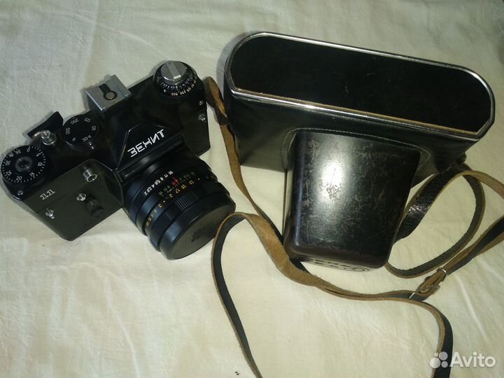 Фотоаппарат Зенит-11 с фотовспышкой