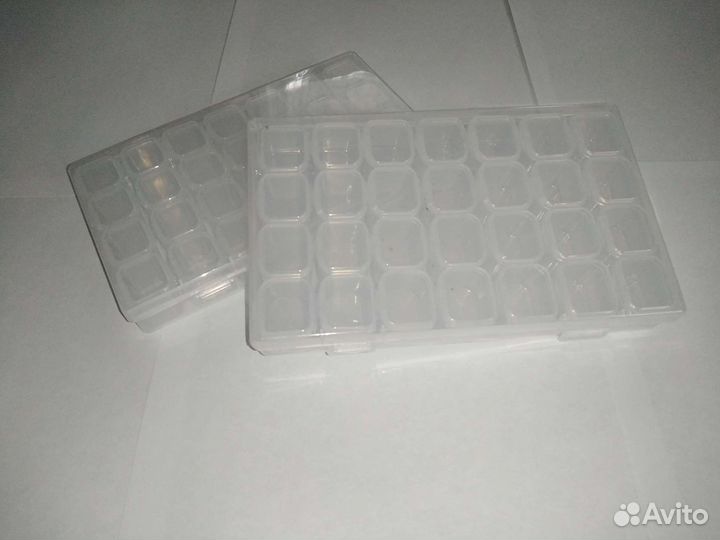 Контейнер для хранения бисера, бусин 28 ячеек