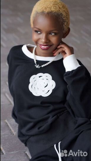 Новый портивный костюм (черный,белый)