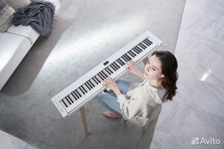 Цифровое пианино Casio + Аксессуары