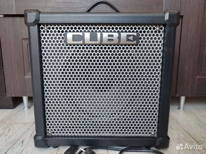 Roland cube 40 GX cosm комбоусилитель 40ват
