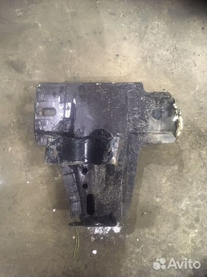 Renault Duster передний правый лонжерон