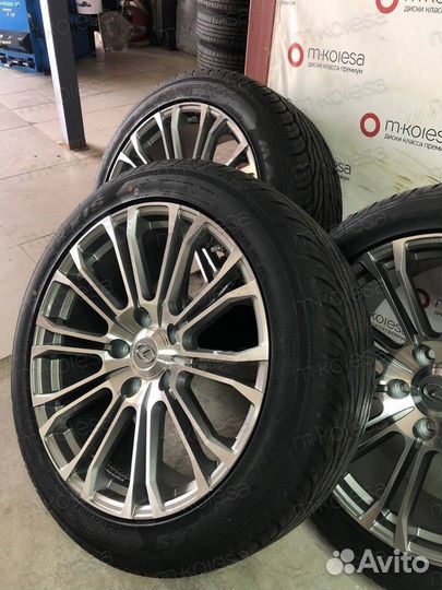 R22 Maxxis MA-Z4S Victra 285/45, PCD 5x150 DIA 110.1