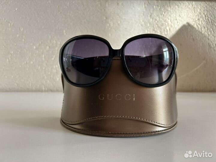 Солнцезащитные очки женские Gucci
