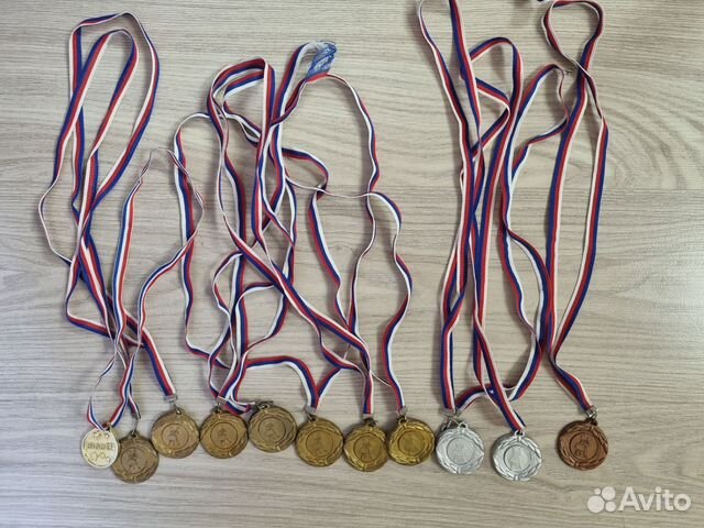 Медали наградные пластиковые купить в Архангельске | Хобби и отдых | Авито