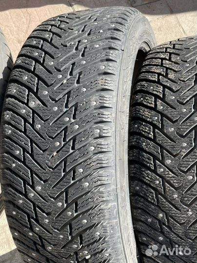 Nokian Tyres Hakkapeliitta 8 235/45 R19 99T