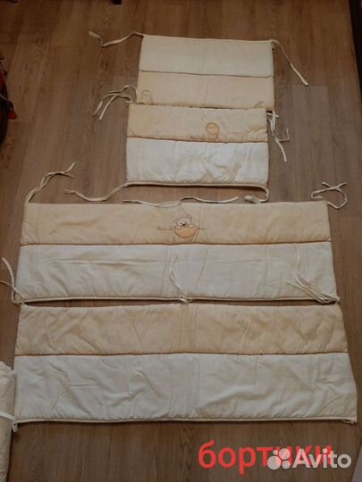 Комплект постельных принадлежностей в кроватку