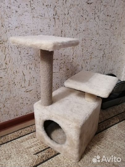 Домик для кошки с когтеточкой бу