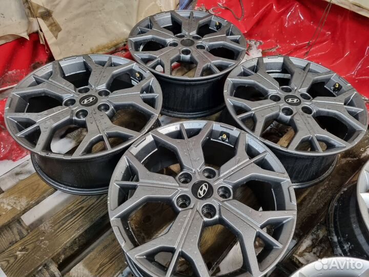 Комплект литых дисков Khomen