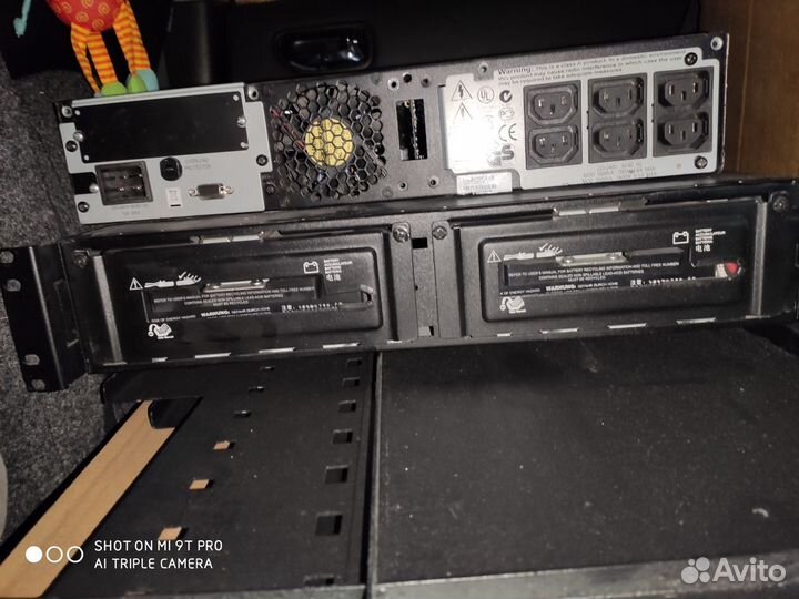 APC Smart-UPS RT 2000 и Батарея APC surt48xlbp