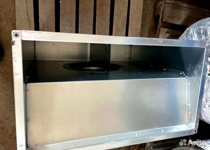 Вытяжной прямоугольный вентилятор