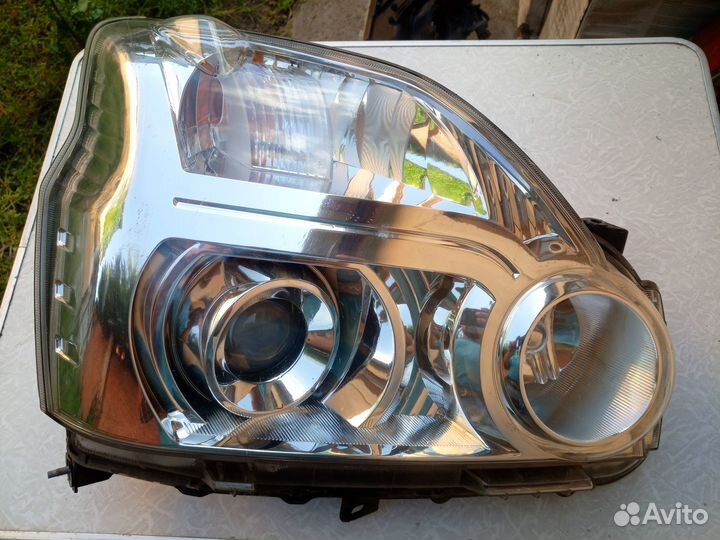Фара правая Nissan X-Trail T31 Xenon 26010JG45A 26