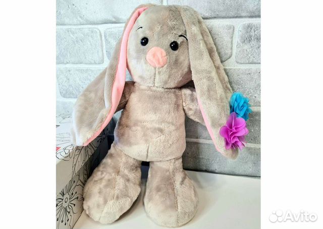Мягкая игрушка Зайка в подарочной коробке