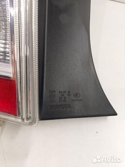 Фонарь задний левый Toyota Prius 3 ZVW30