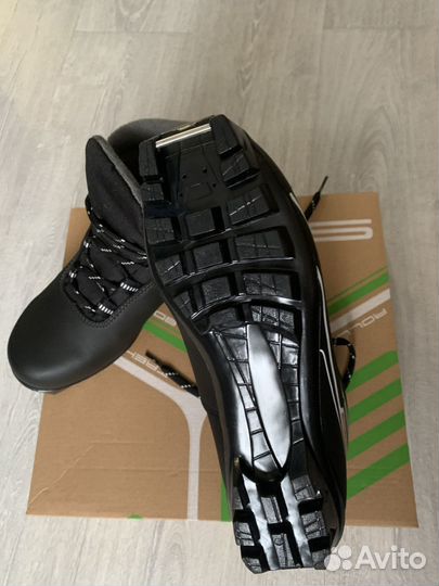 Лыжные ботинки spine