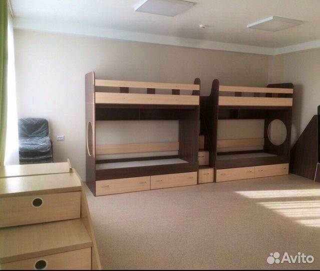 Детская двухъярусная кровать