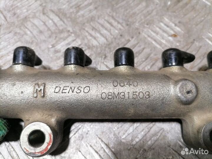 Рейка топливная рампа Mitsubishi L200 KB