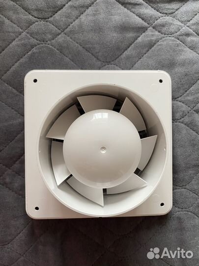 Вентилятор вытяжной Новый