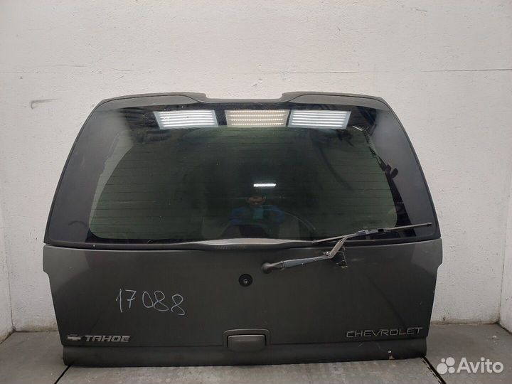 Крышка багажника Chevrolet Tahoe, 2002