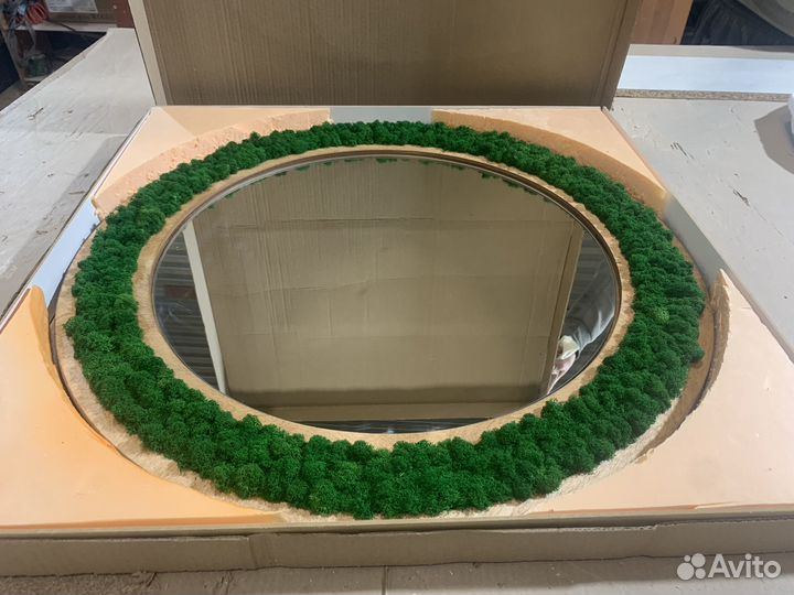 Зеркало настенное дизайнерское