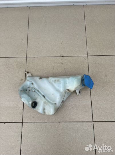 Бачок омывателя Volkswagen Passat B5