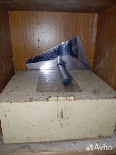 Сейф металлический