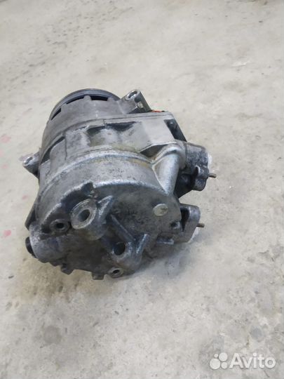 Компрессор кондиционера б/у е70 бмв bmw e70