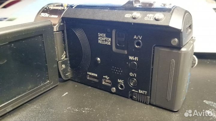 Видеокамера Panasonic hc v720