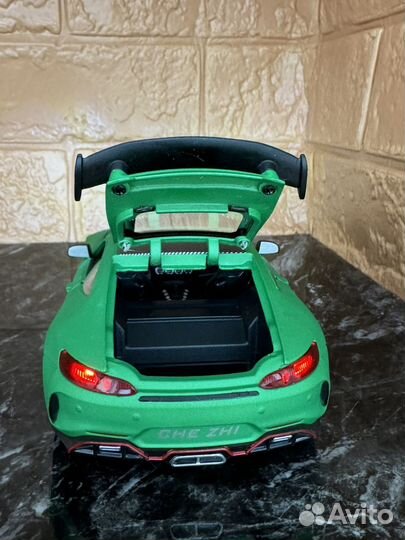 Модель Mercedes-Benz AMG GT R металл 1:24