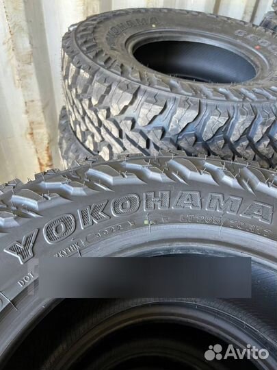 Yokohama Geolandar M/T G003 265/70 R17