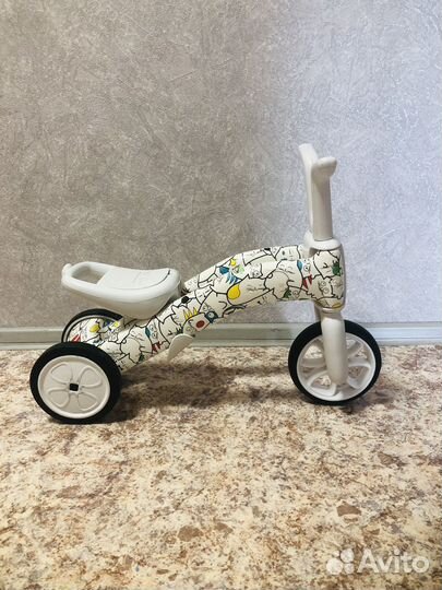 Беговел chillafish bunzi