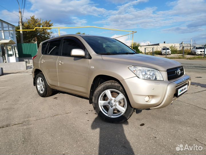 Toyota RAV4 2.0 AT, 2006, 203 000 км