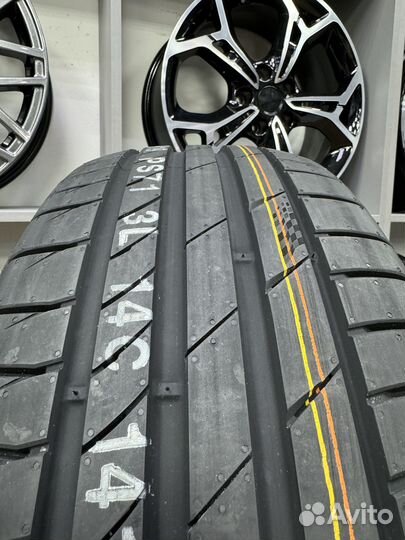 Kumho Ecsta PS71 215/40 R18 89Y