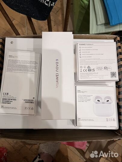 Коробка iPhone; Huawei 9; наушники huawei AirPods