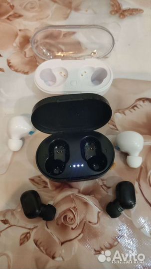 Беспроводные наушники новые