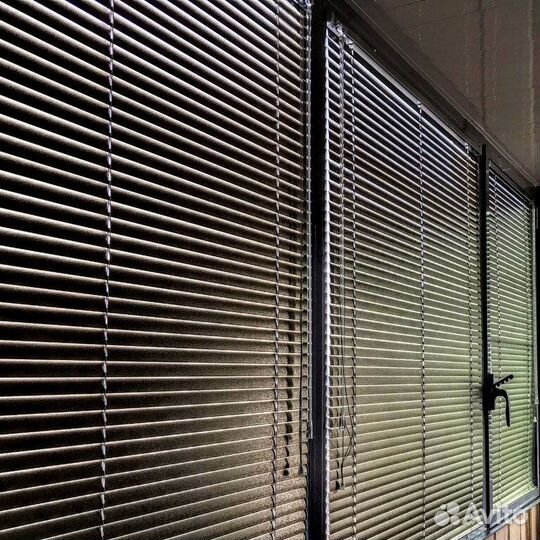 Жалюзи горизонтальные алюминиевые