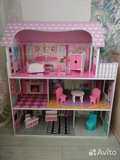Кукольный домик с мебелью новый в коробке