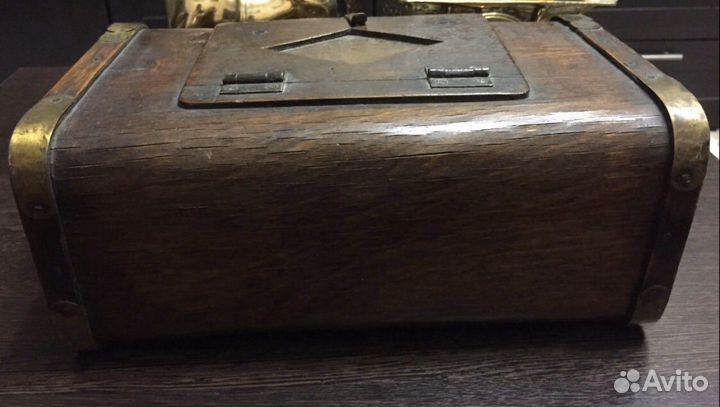 Сундук 19 века для хранения бильярдных шаров.Торг